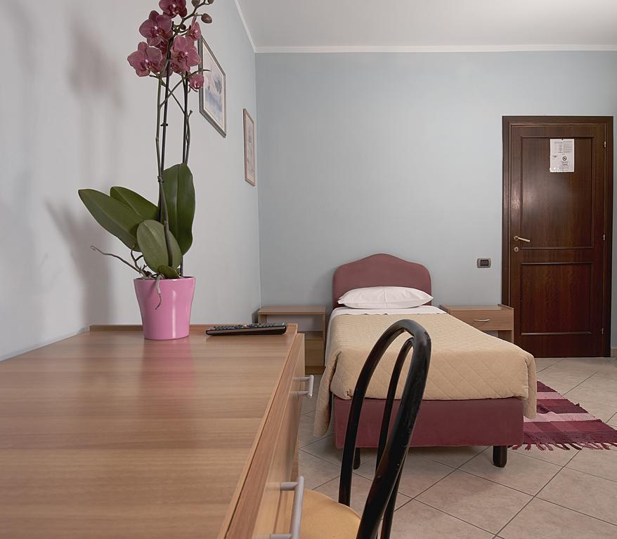 Il Melograno Hotel Foligno Buitenkant foto